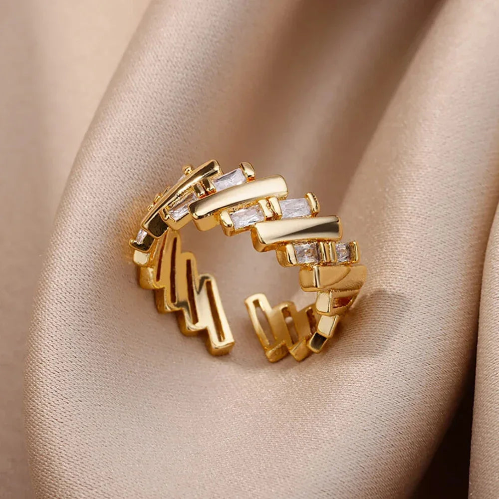 Lilura Gold Rings