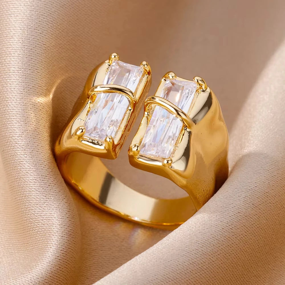 Lilura Gold Rings