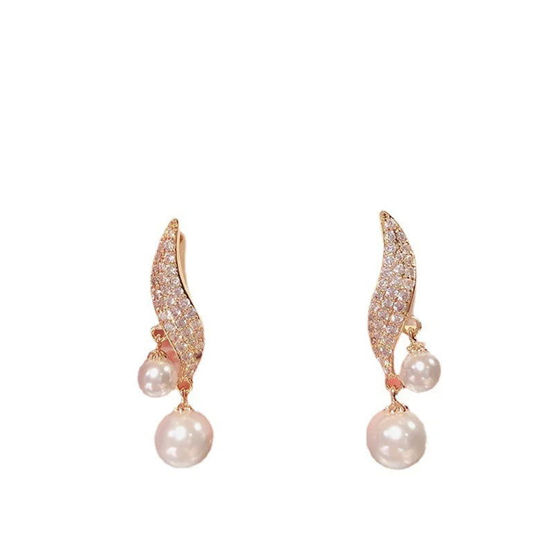 Classic Diora Earrings