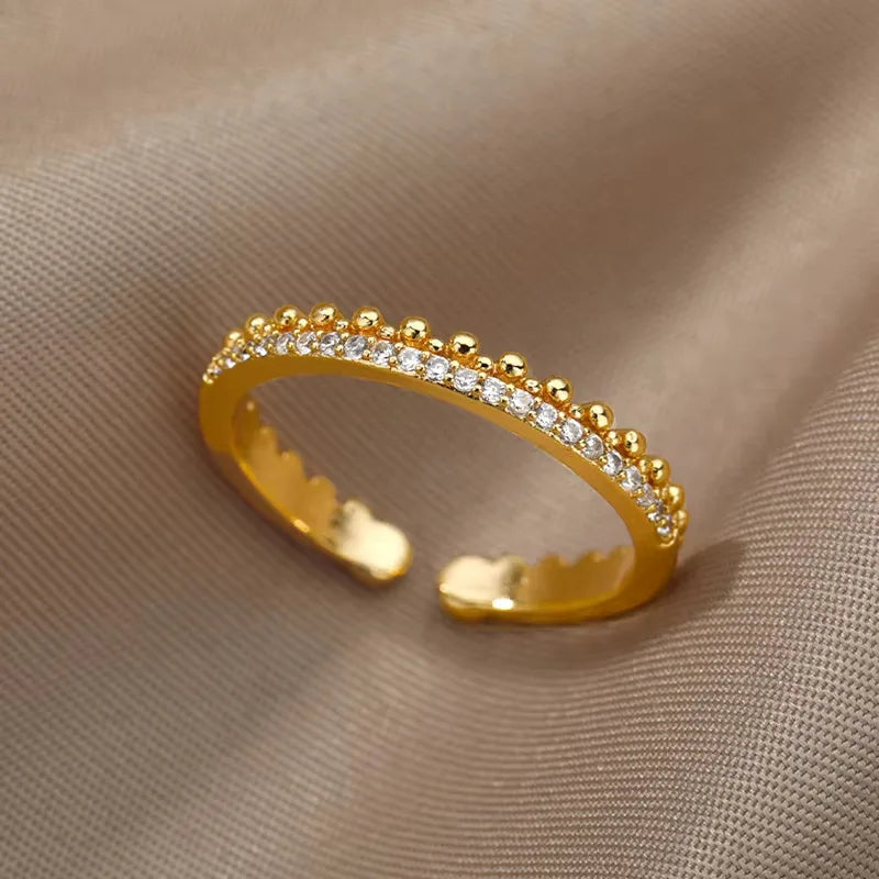 Lilura Gold Rings
