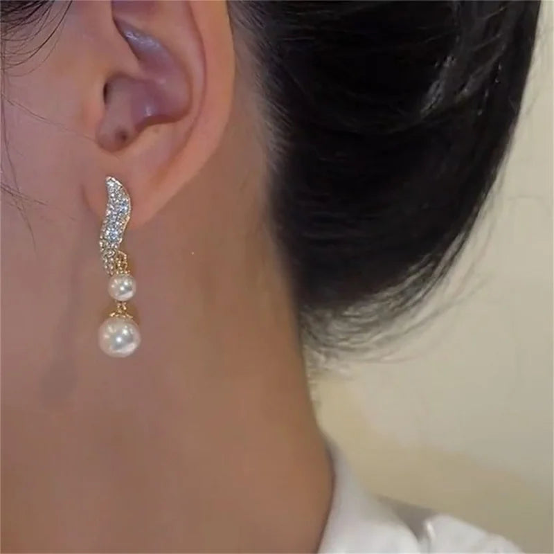 Classic Diora Earrings