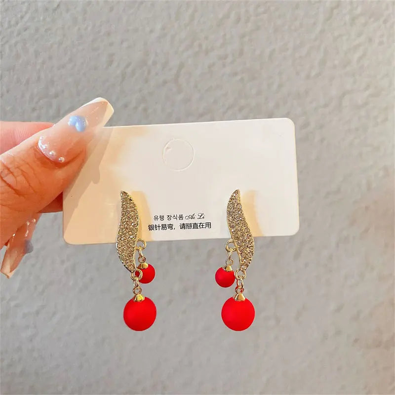 Classic Diora Earrings